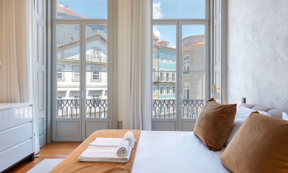 Sao Nicolau Apartment | Luxurious Duplex with Unique View by LovelyStay