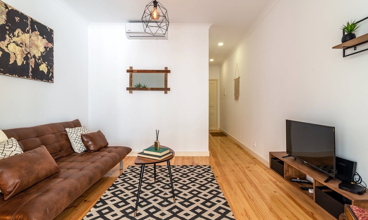 Alcantara Apartment | GuestReady - Dazzling stay with private terrace
