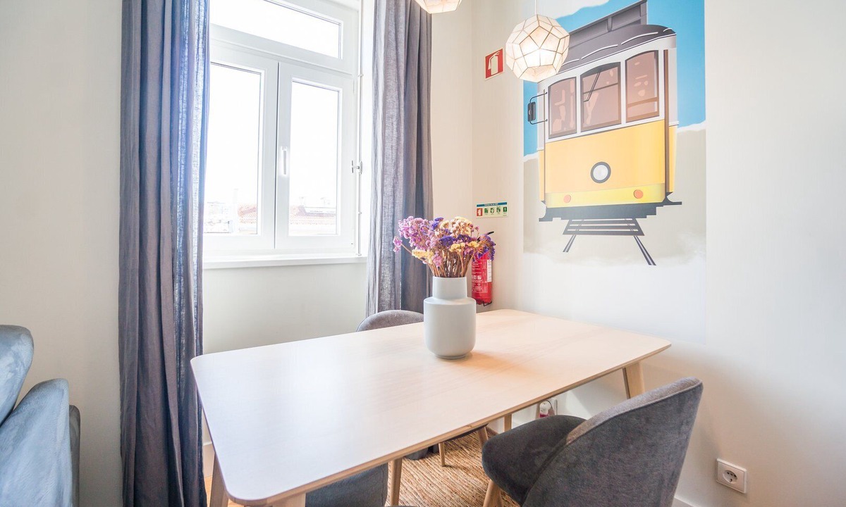 Pena Apartment | GuestReady - Chic and vibrant stay near Anjos