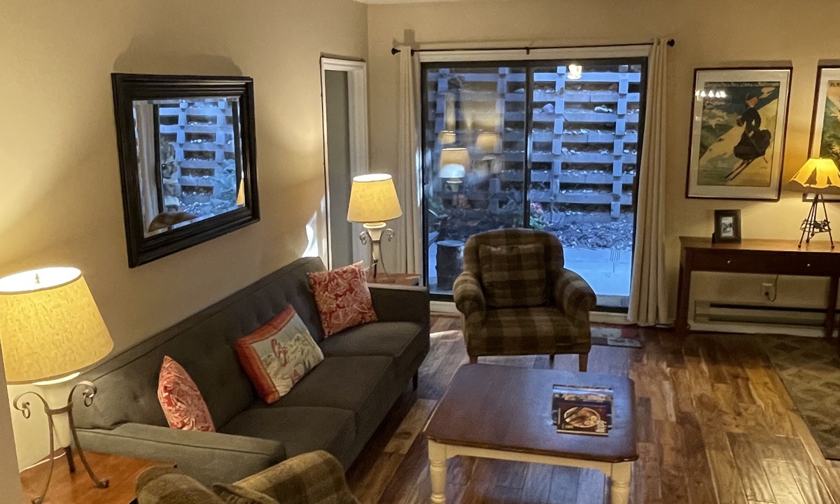 North Park City Condo | Highest Rated, Lowest Rates in Snow Blaze: 2/2, A/C, Pool, Hot Tub, Gym, Firepit