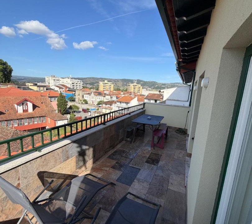 Chaves Apartment | Luxury Penthouse & Panoramic View in heart of Chaves - Alojamento Flaviense