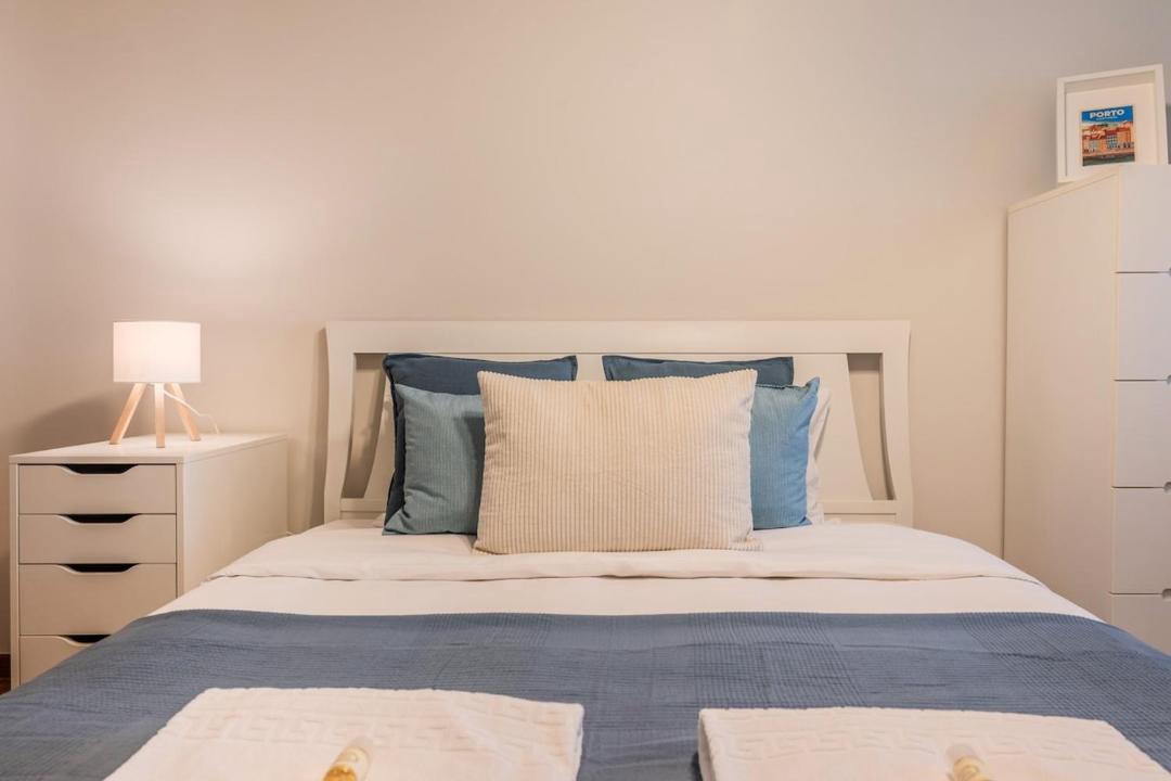 Canidelo Apartment | Spacious Seafront Residence - Family Friendly
