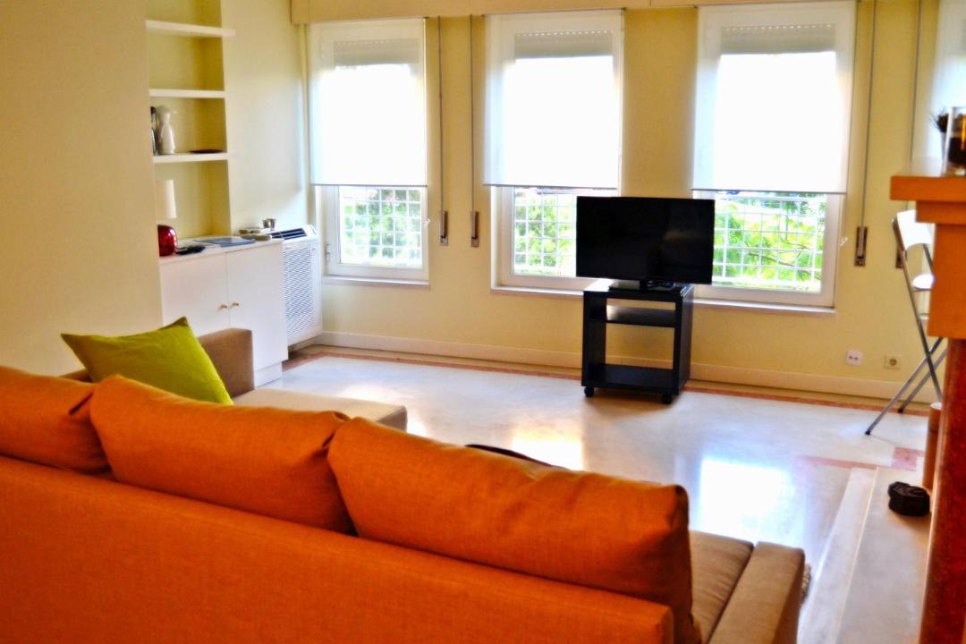 Lumiar Apartment | All in One City Flat - Pool, parking & nomad