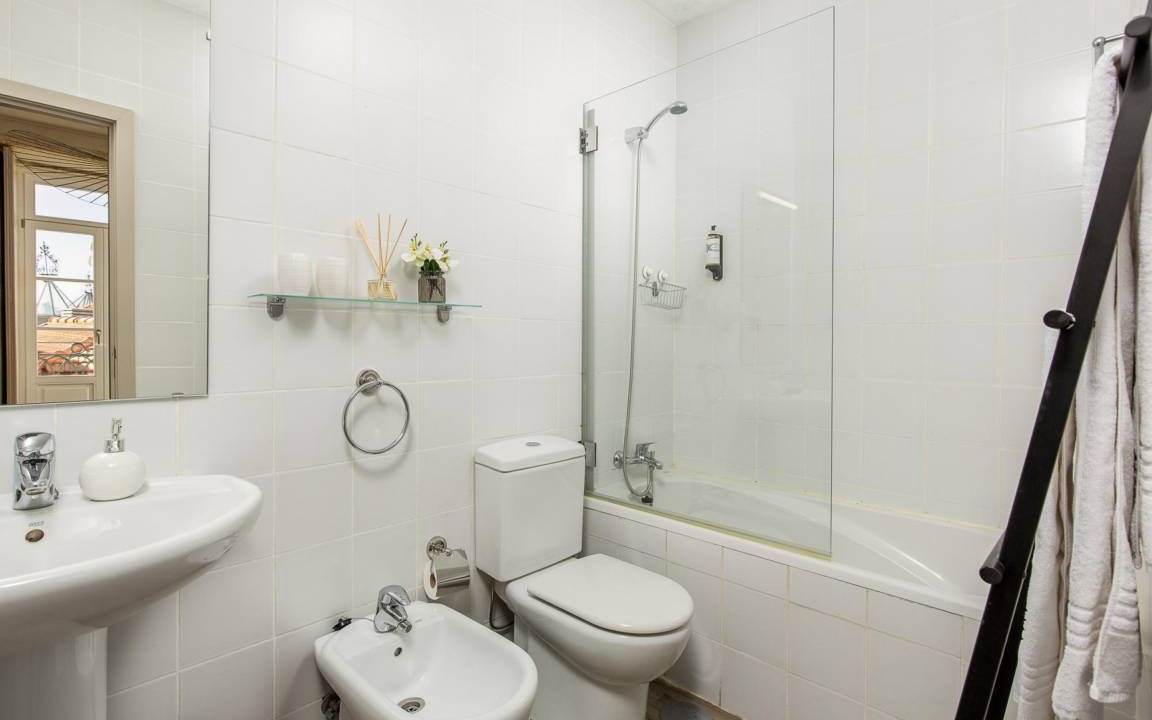 Photo of Bathroom in Centro / Baixa