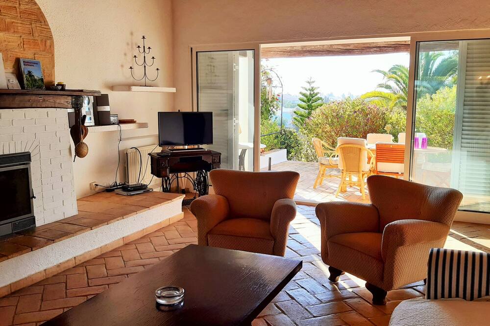 Photo of Livingroom in Vale de Centianes