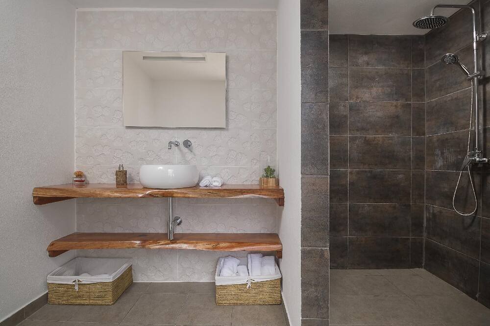 Photo of Bathroom in Estrela da Calheta