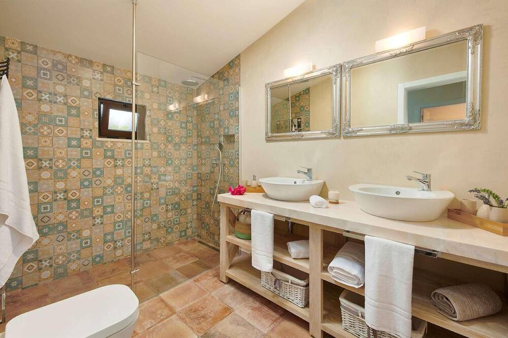 Photo of Bathroom in Moncarapacho e Fuseta