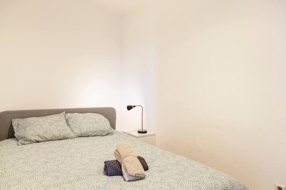 Photo of Bedroom in Linda-a-Velha