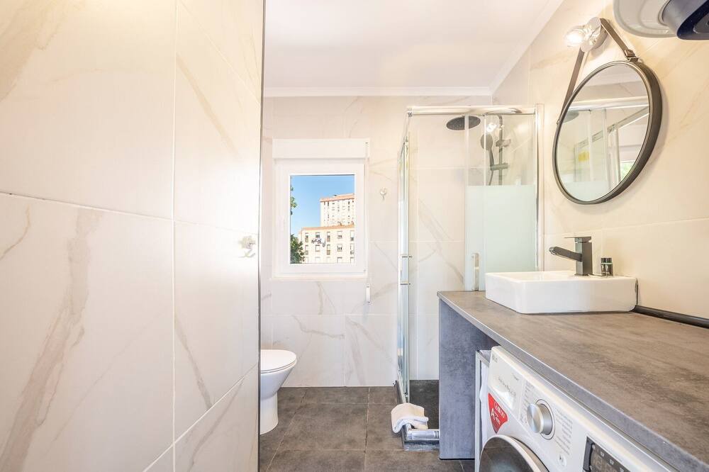 Photo of Bathroom in Olivais