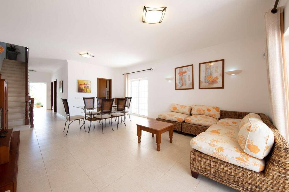 Photo of Bedroom in Guia