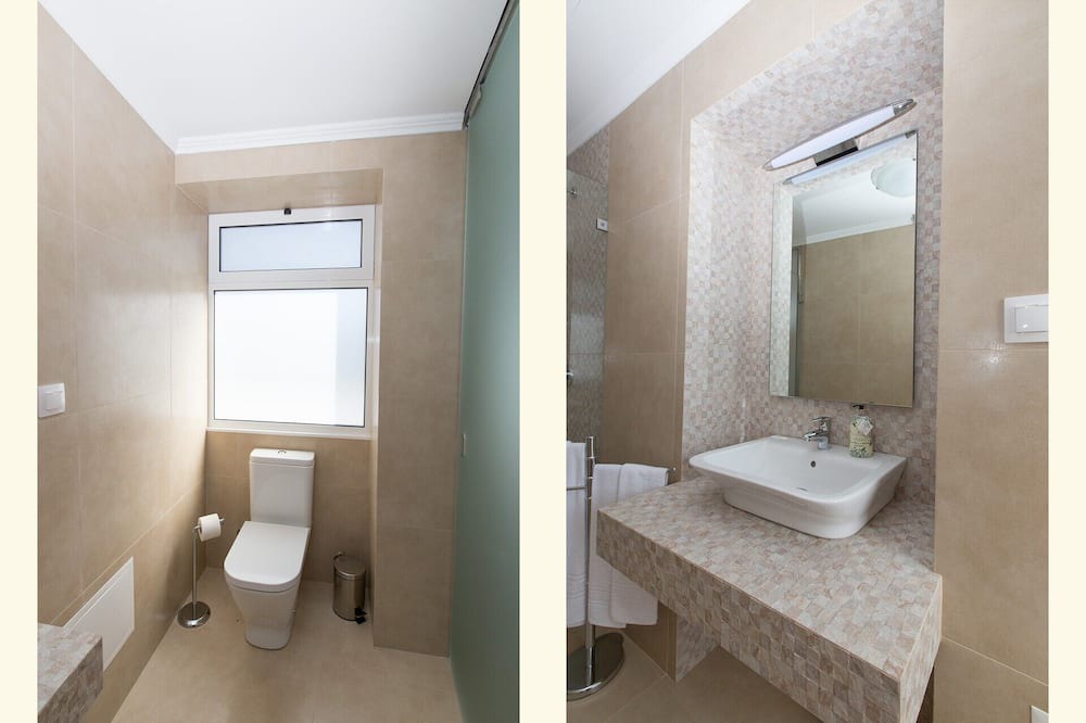 Photo of Bathroom in Estrela da Calheta