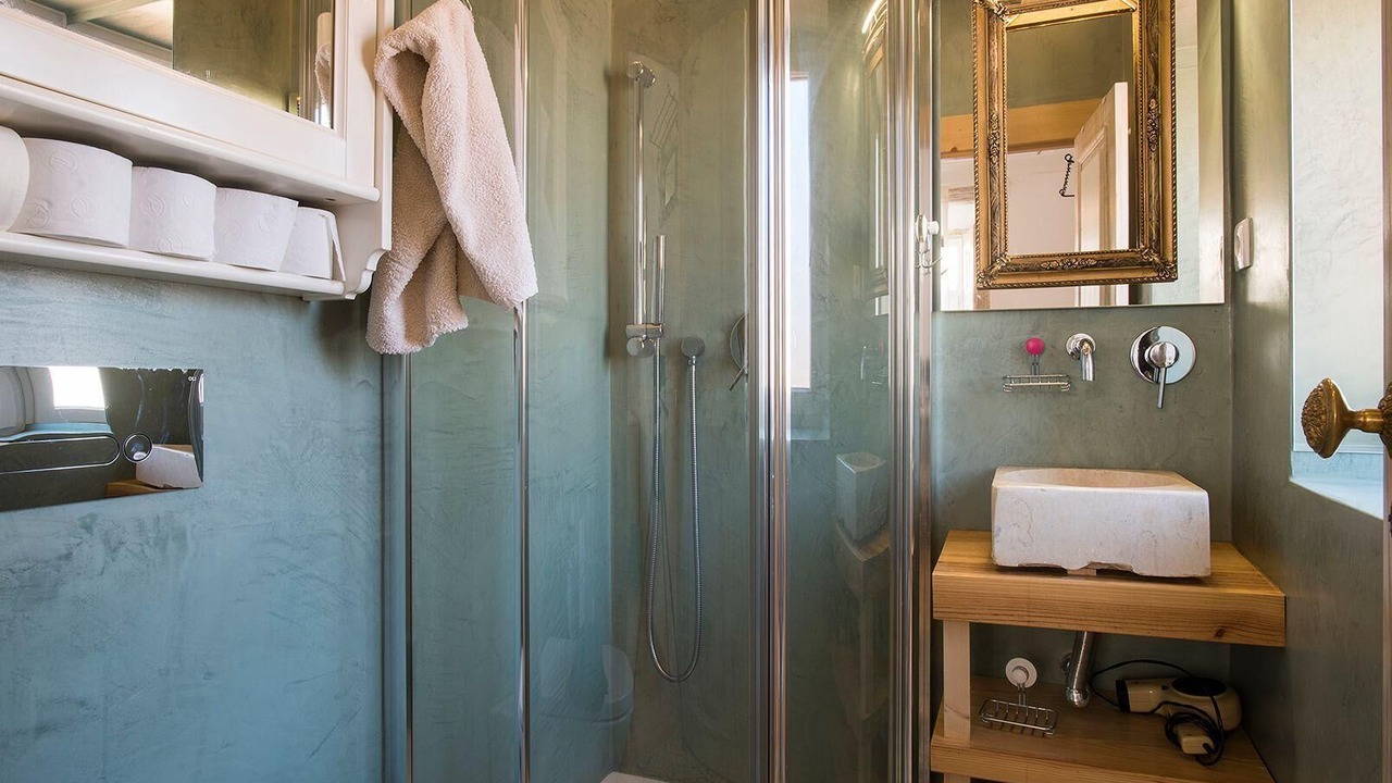 Photo of Bathroom in Lisbon Old Town