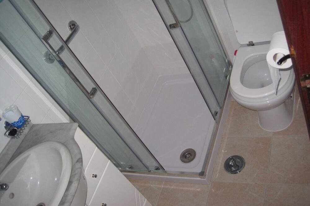 Photo of Bathroom in Alpouvar