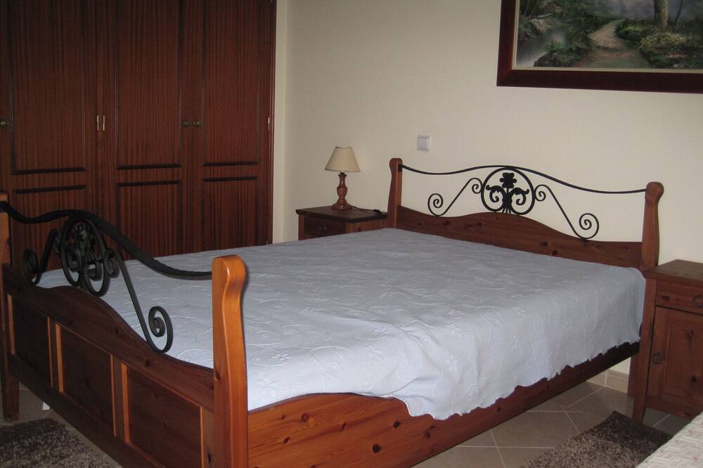 Photo of Bedroom in Alpouvar