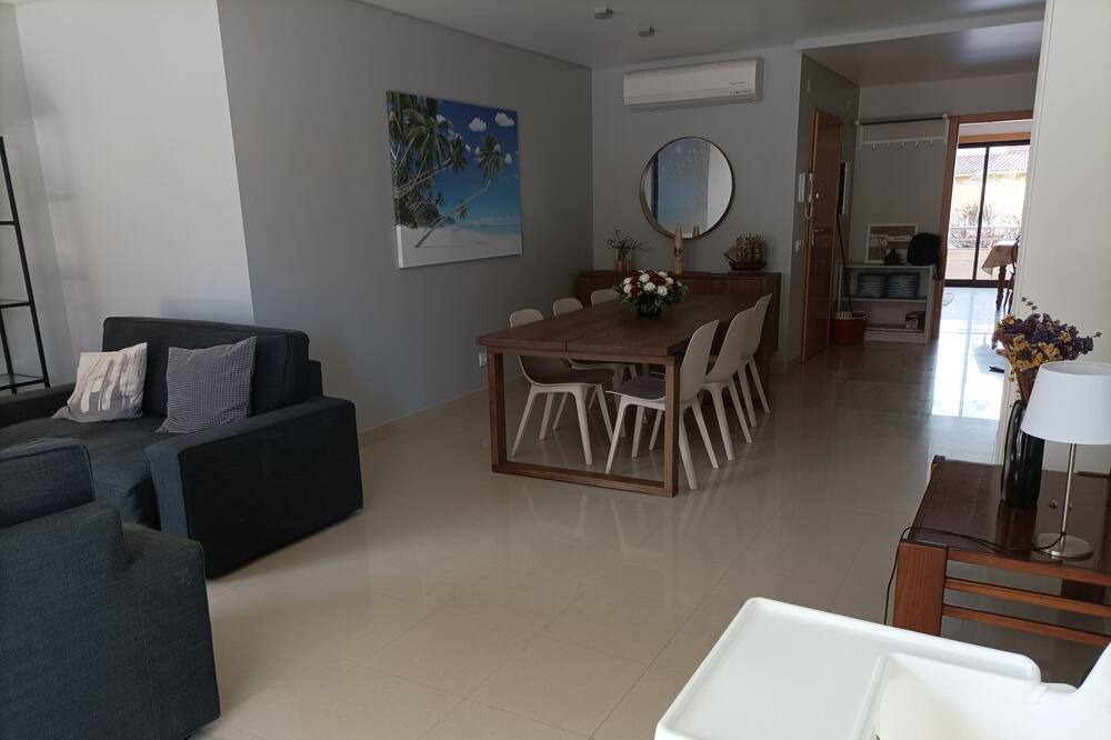 Photo of Livingroom in Sao Martinho do Porto