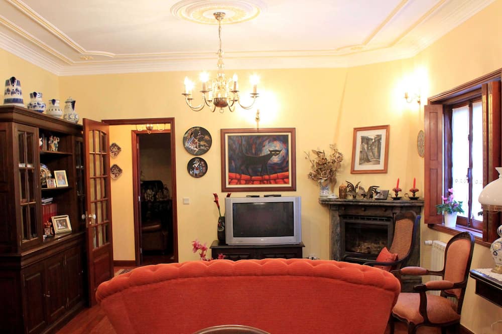 Photo of Livingroom in Monserrate