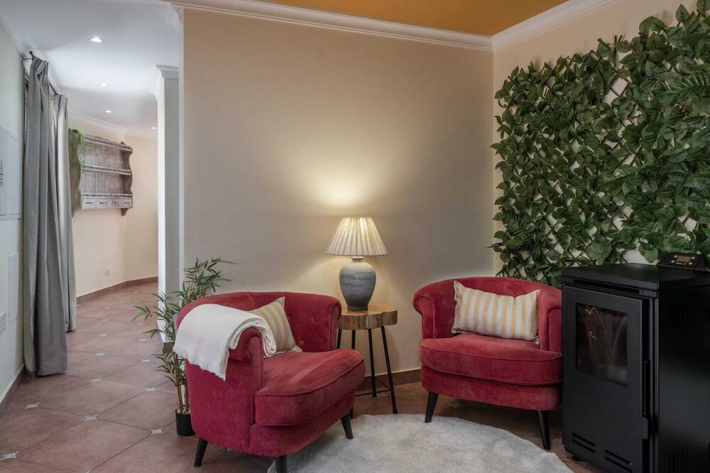 Photo of Livingroom in Calheta