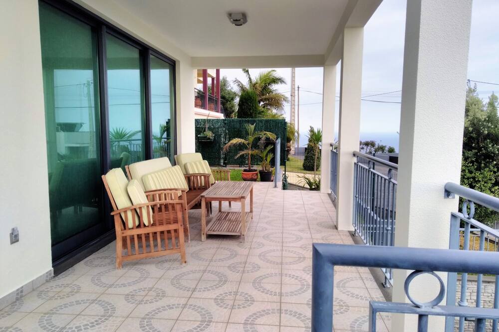 Photo of Patio Balcony in Tabua