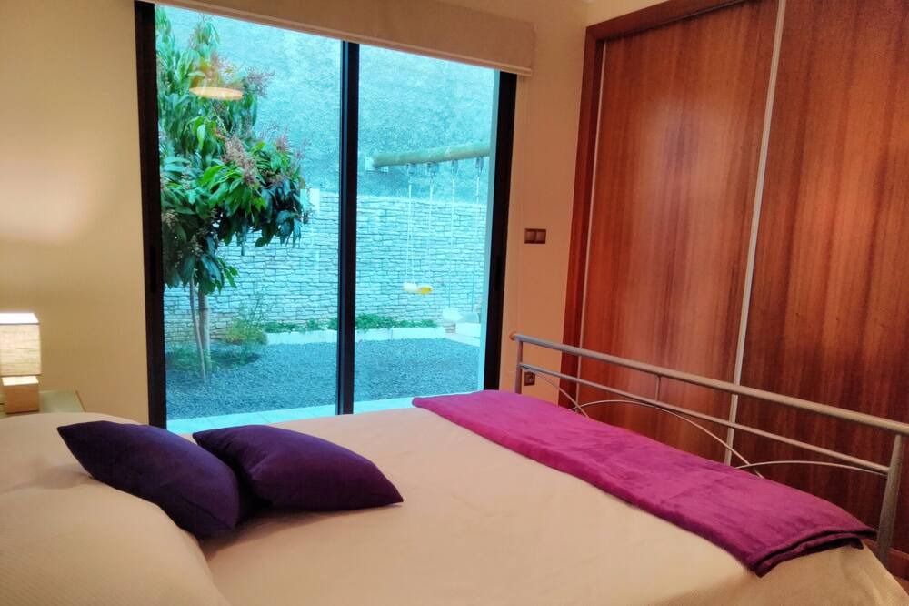 Photo of Bedroom in Tabua