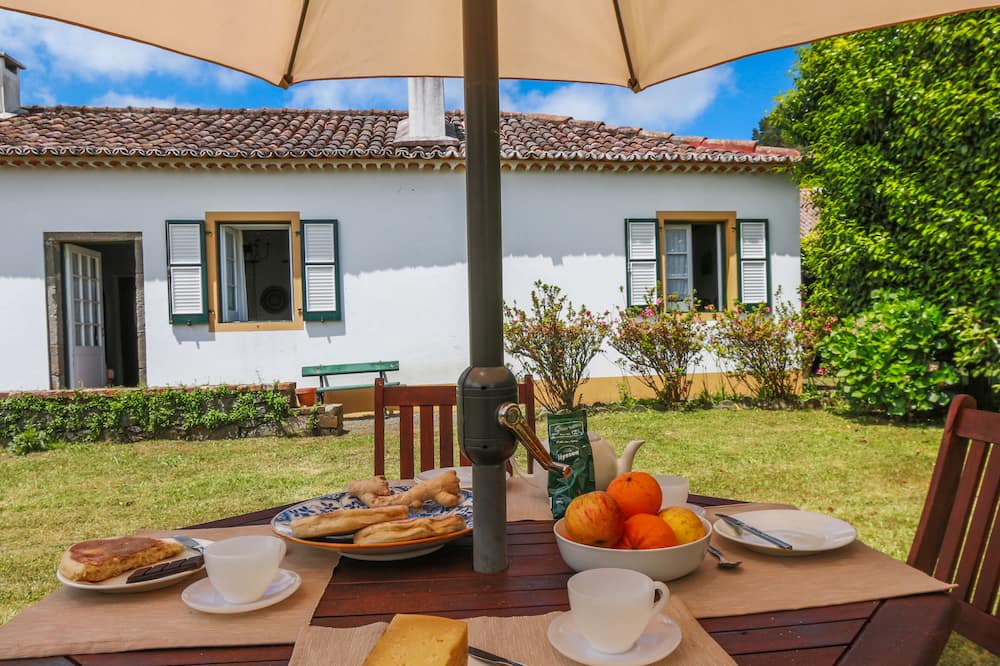 Photo of Patio Balcony in Furnas