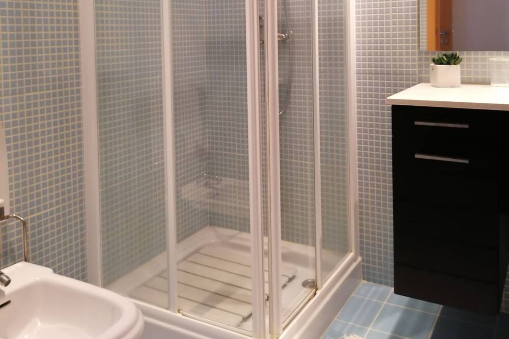 Photo of Bathroom in Marinhas