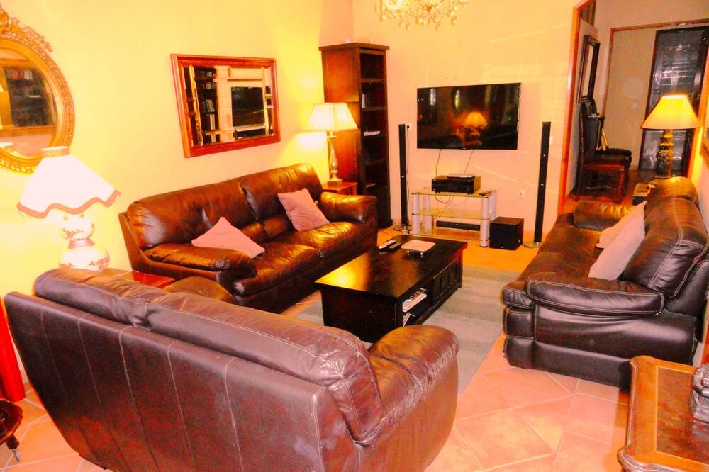 Photo of Livingroom in Colares