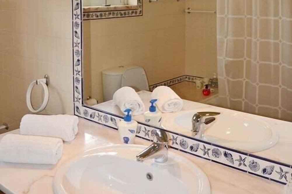 Photo of Bathroom in Monserrate