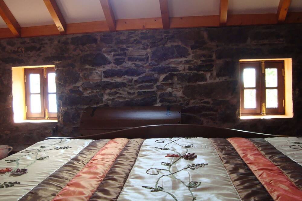 Photo of Bedroom in Estreito da Calheta