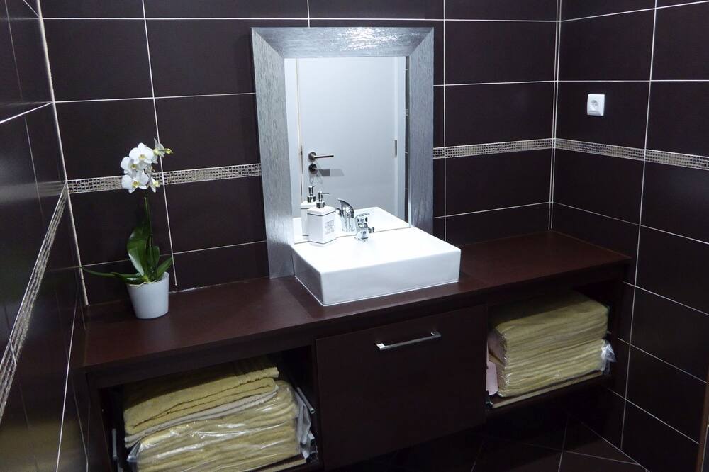 Photo of Bathroom in Parque das Nacoes