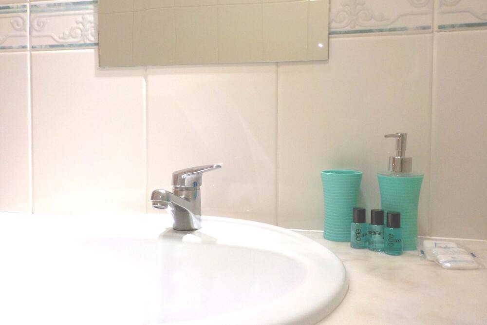 Photo of Bathroom in Leiria
