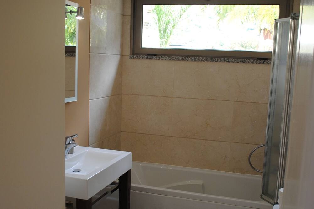 Photo of Bathroom in Estrela da Calheta