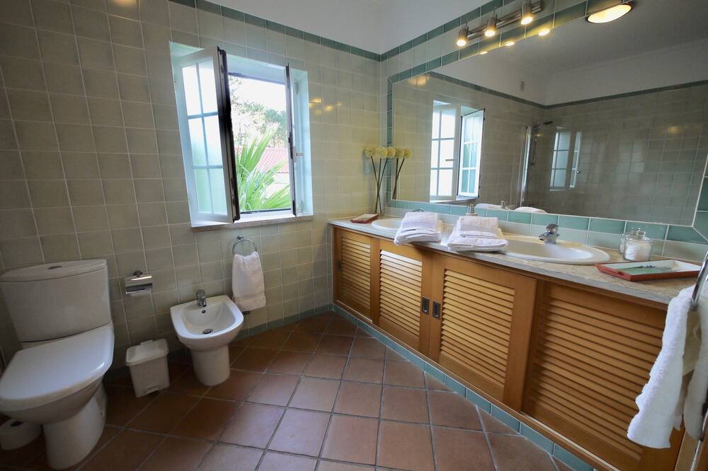 Photo of Bathroom in Praia del Rei