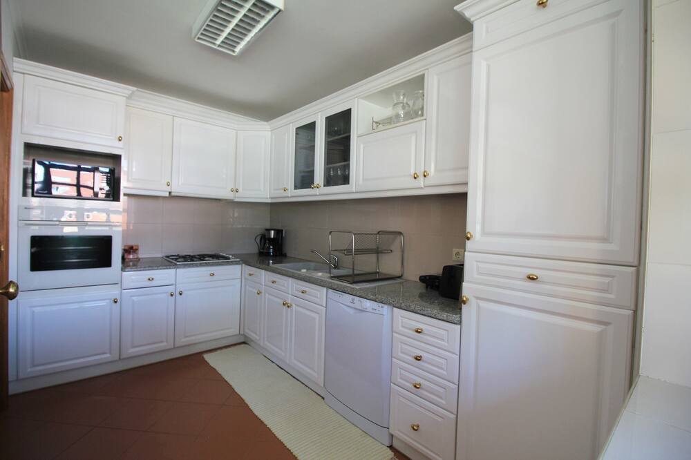 Photo of Kitchen in Darque
