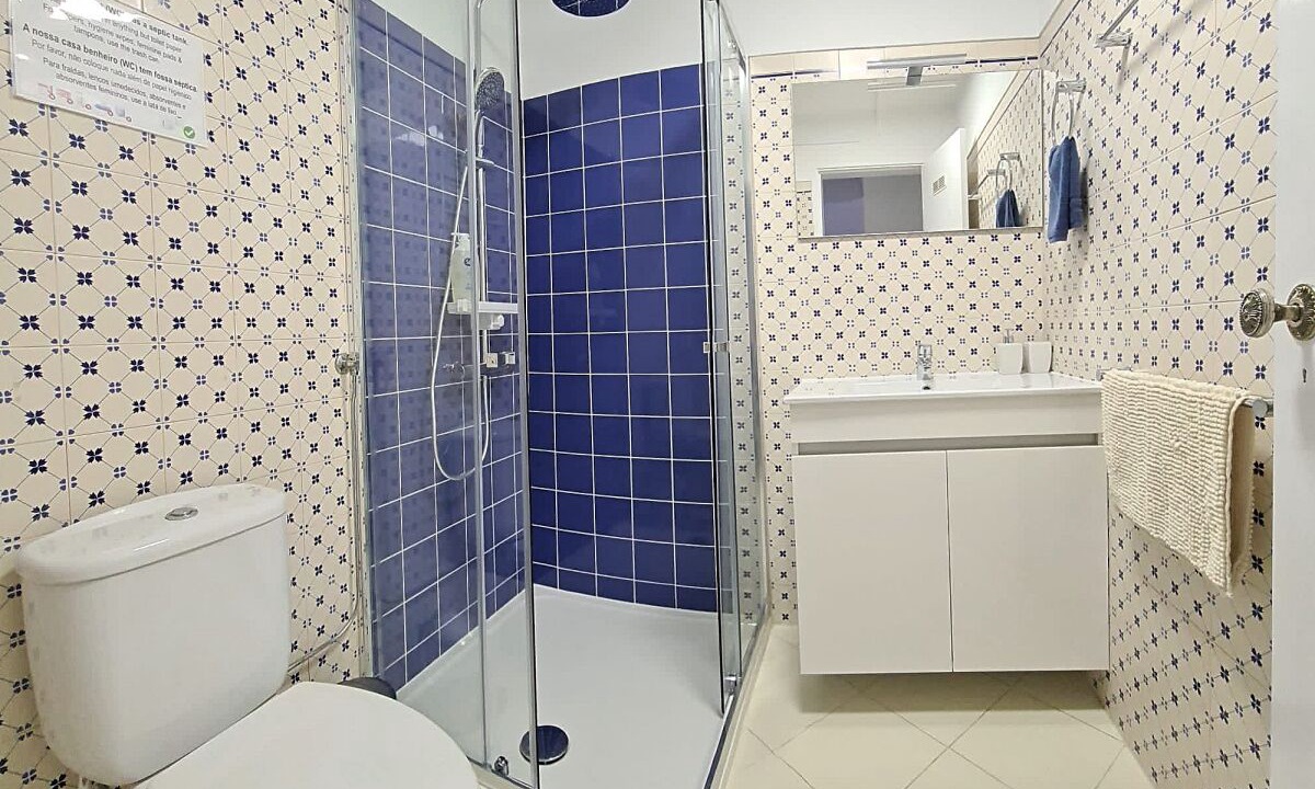 Photo of Bathroom in Caldas da Rainha