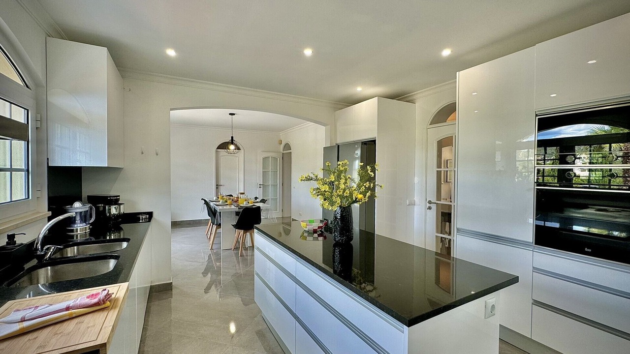 Photo of Kitchen in Almancil