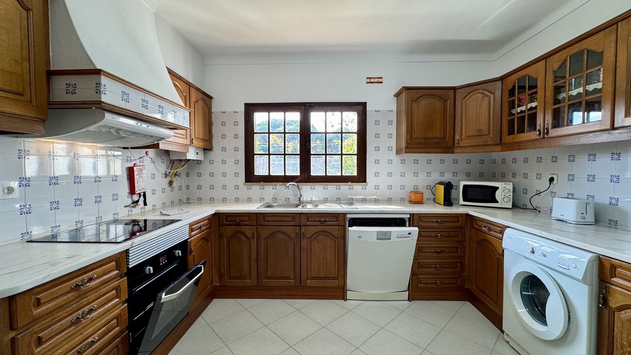 Photo of Kitchen in Gambelas