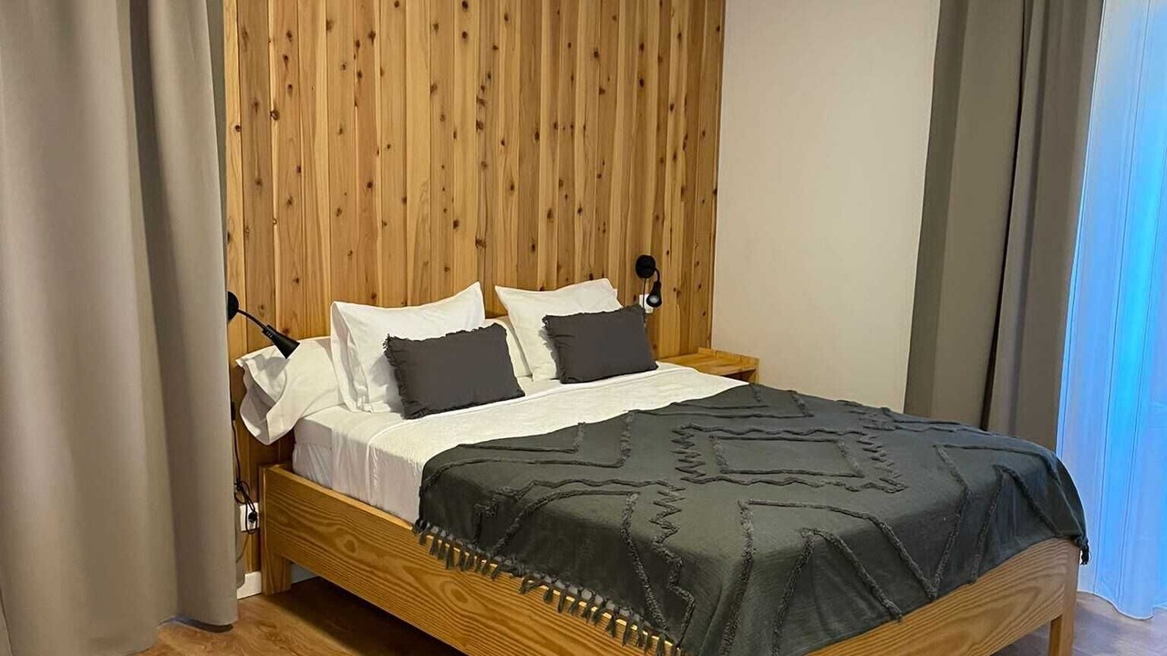 Photo of Bedroom in Capelas