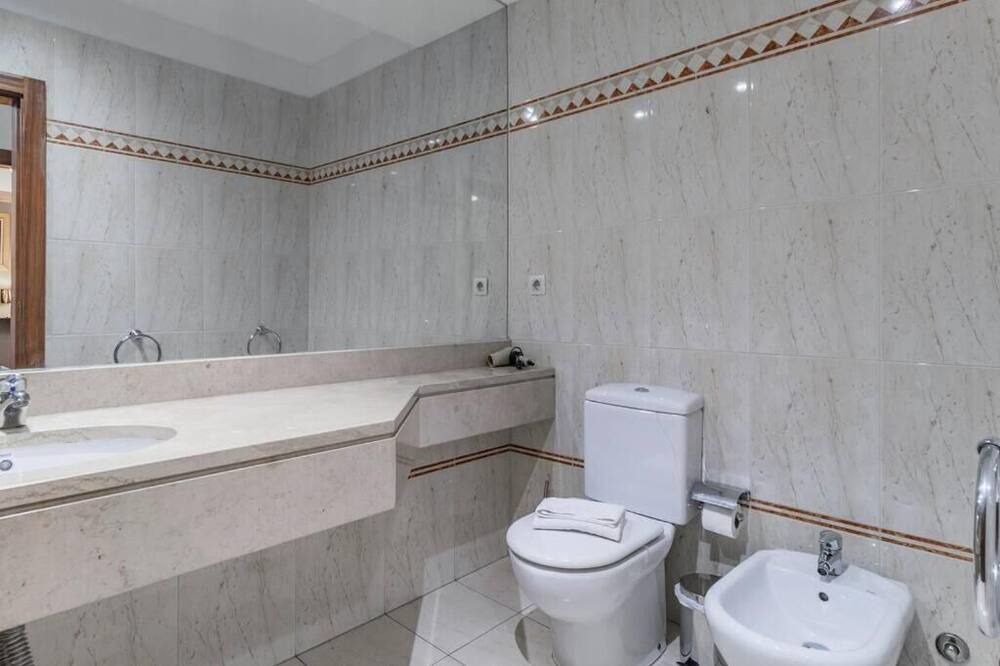 Photo of Bathroom in Sao Pedro da Afurada