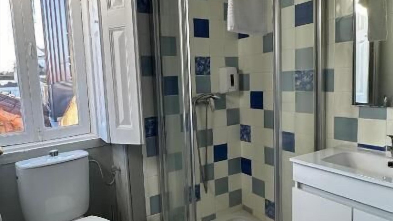 Photo of Bathroom in Aveiro