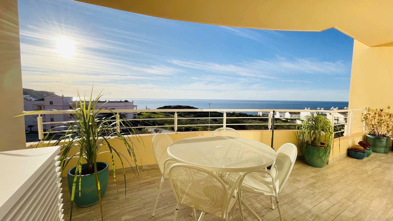 Photo of Outdoor in Luz