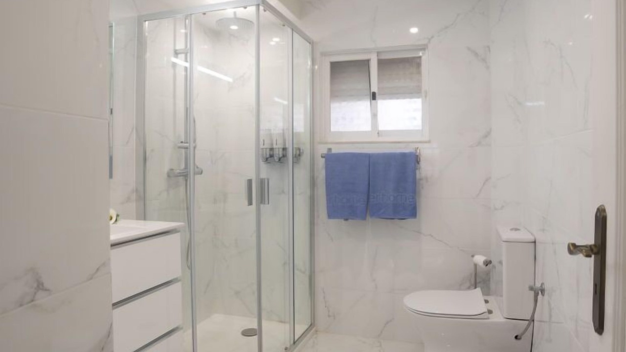 Photo of Bathroom in Olivais