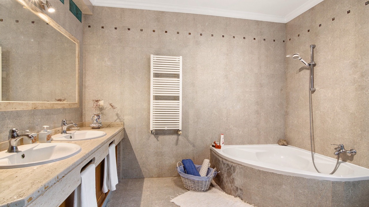 Photo of Bathroom in Loule