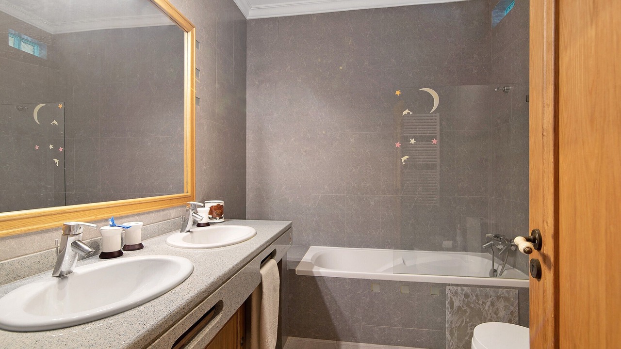 Photo of Bathroom in Loule