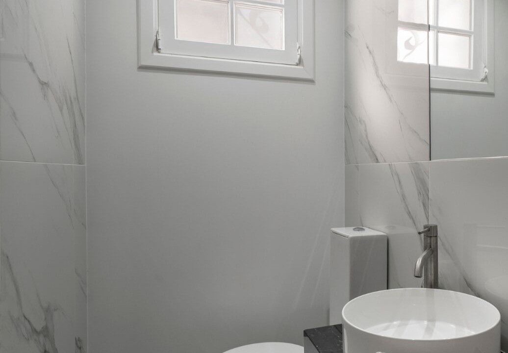 Photo of Bathroom in Garajau