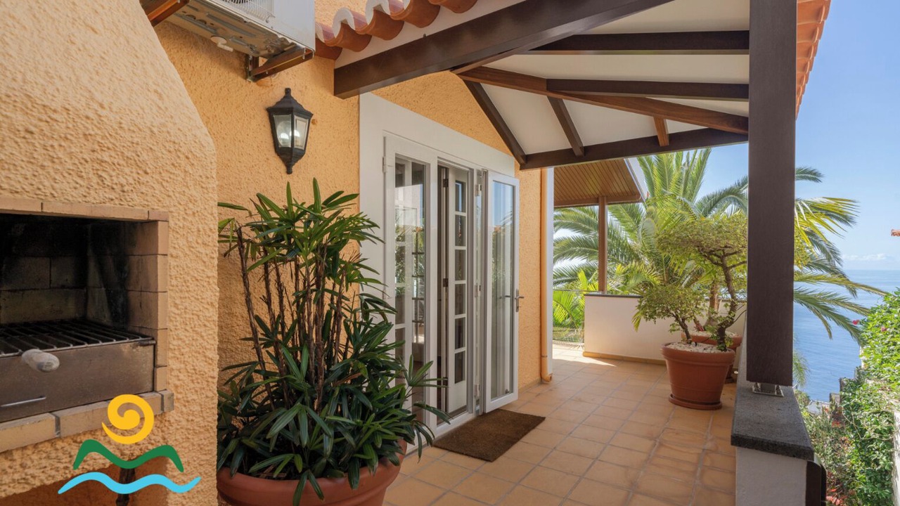 Photo of Patio Balcony in Garajau