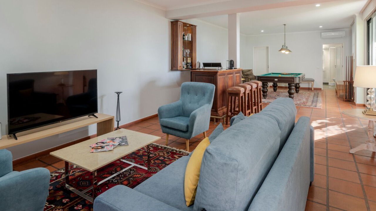 Photo of Livingroom in Garajau