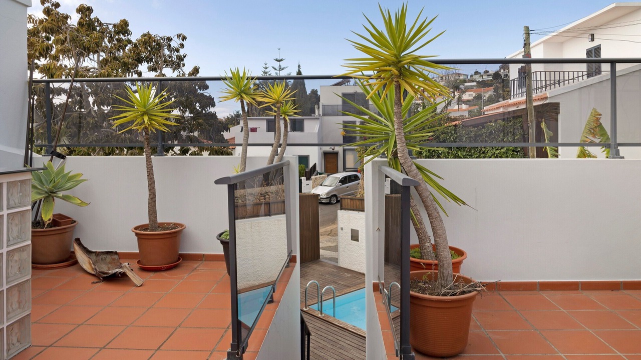 Photo of Patio Balcony in Canico