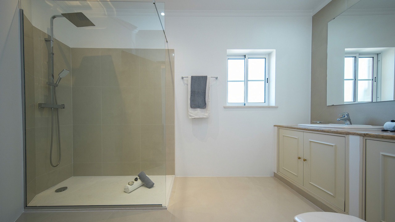 Photo of Bathroom in Almancil