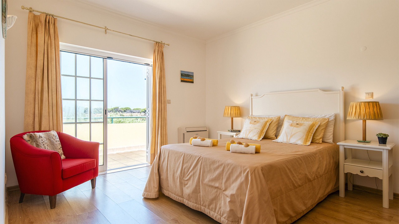 Photo of Bedroom in Almancil