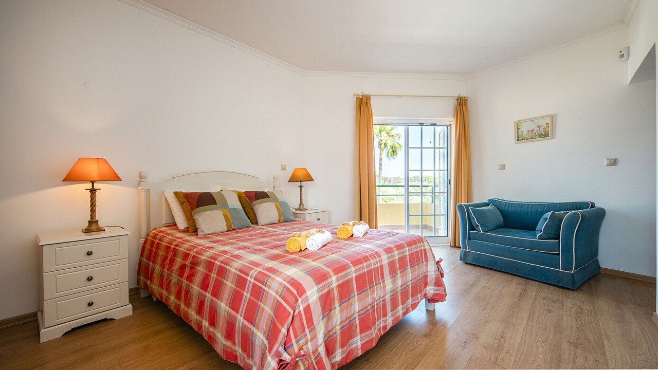Photo of Bedroom in Almancil